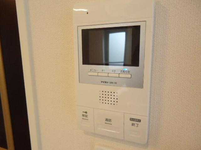 アルストロメリアの内装|カメラ付インターホン