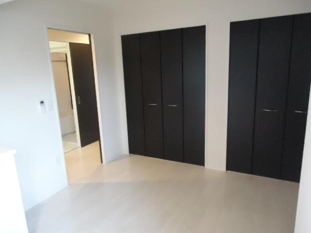 アルストロメリアの内装|洋室