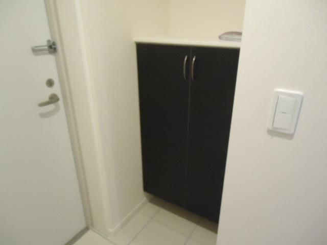 アルストロメリアの玄関|玄関