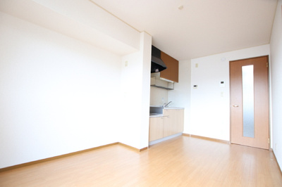 7.5帖　リビング（清掃前）