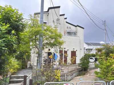 洋室4.4帖　東南向きの部屋です。