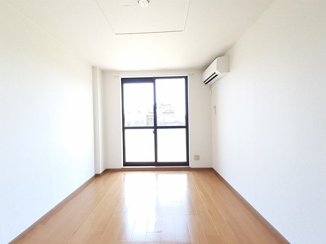 ドムスサンセールⅢＡの内装|内装は落ち着いています