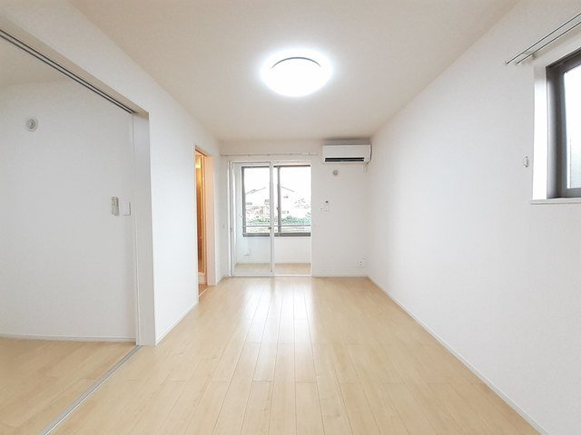 ルピナスの居間・リビング|こちらのリビングで趣味の時間をお楽しみください