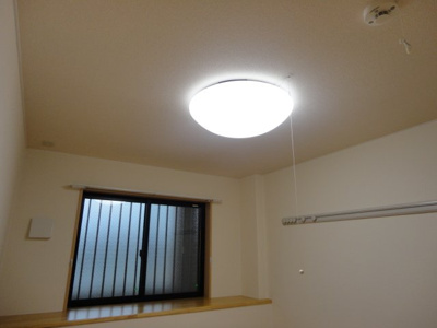 【内装】 | ル・シエル・ブル篠山 | 洋室(照明・ハンガーモール)