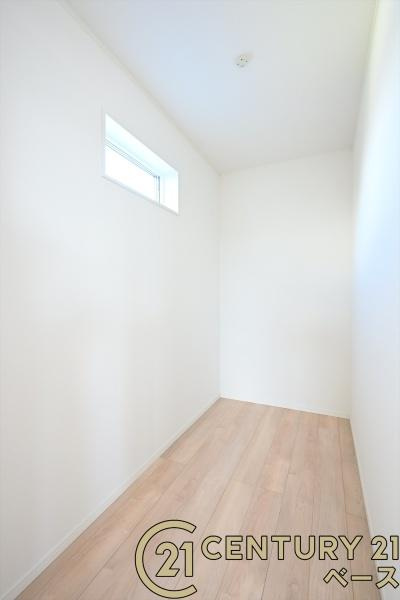 クレイドルガーデン石上町 ／新築一戸建の収納|■現地撮影写真■広々WICスペース完備！