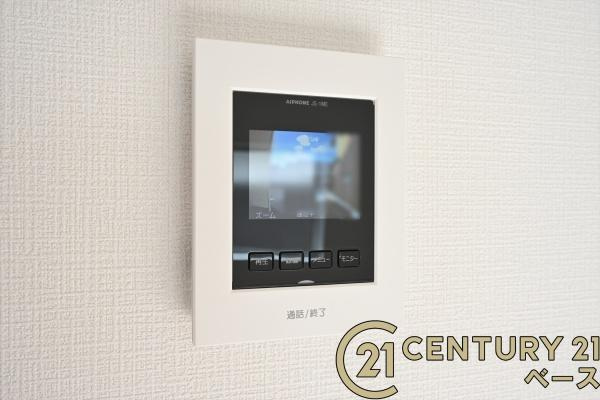クレイドルガーデン石上町 ／新築一戸建の内装|■ＴＶモニター付きインターホンで防犯対策もバッチリ！来客も一目でわかり安心です！■