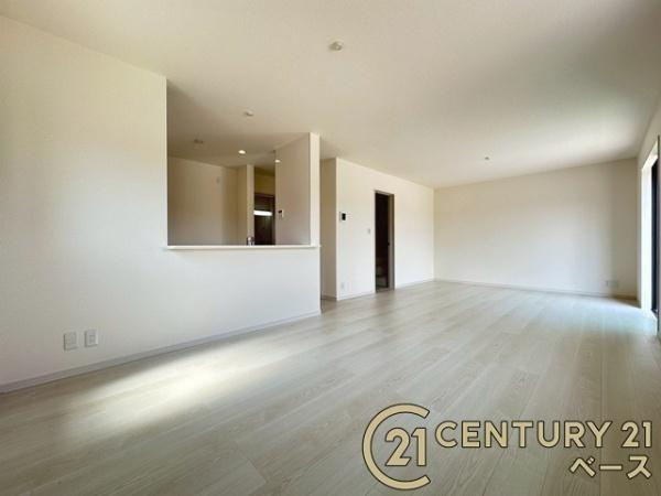 リーブルガーデン旭ケ丘 １号棟 ／新築一戸建の内観：施工例|■ペアガラス使用で結露の心配もありません！■