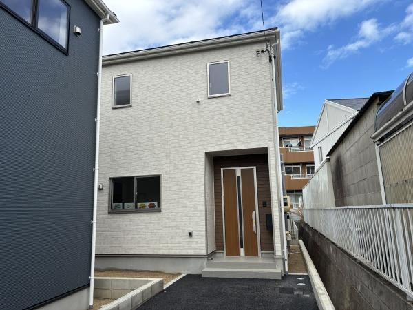 西尾市楠村町第3　全2棟・2号棟