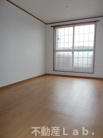 アーバン不知火Ⅷの居間・リビング