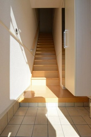 エスポワール・ジェルメ　Ⅱの玄関