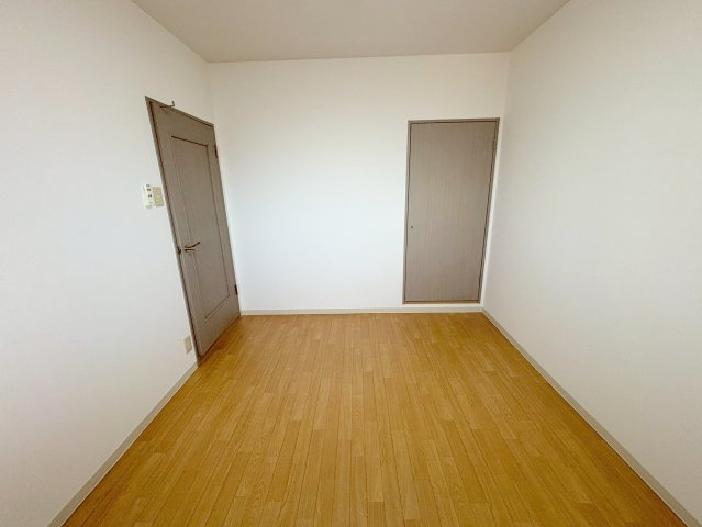 久光マンションの洋室