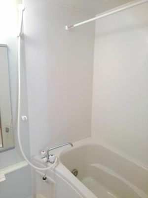 【浴室】 | プラシード・パラッツオ | コンパクトで使いやすいお風呂です