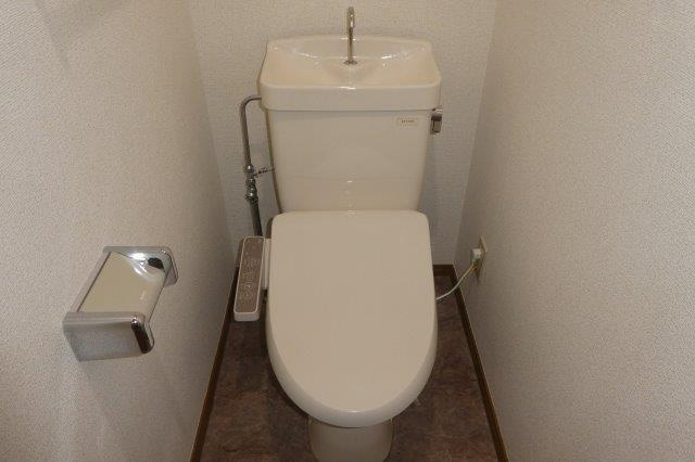 フレッシュさんわいのトイレ|ウォシュレット