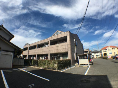 【外観】 | ティアラＢ | 外観写真（昼）