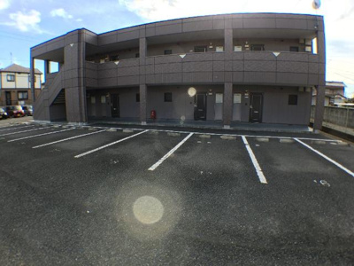 【外観】 | ティアラＢ | 外観写真（昼）