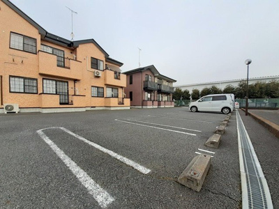 【駐車場】 | イーストニュータウンＡ