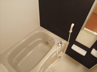 【浴室】 | カーサ　テポーレＢ | きれいなお風呂です