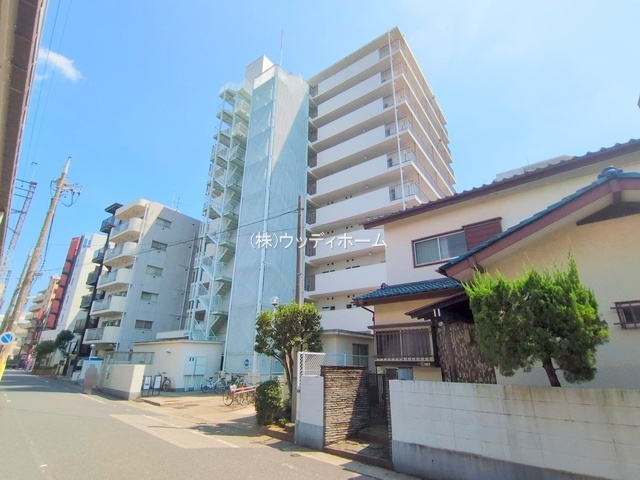 新越谷ハウス　中古マンションの外観