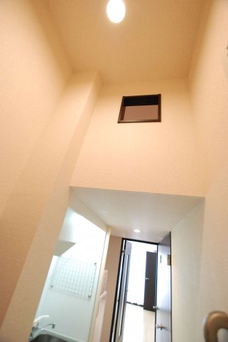 レオネクストシャインの玄関|明るい玄関です