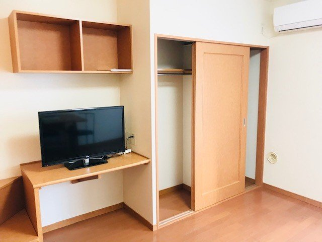 レオパレスみどりの内装|明るい色調の室内です