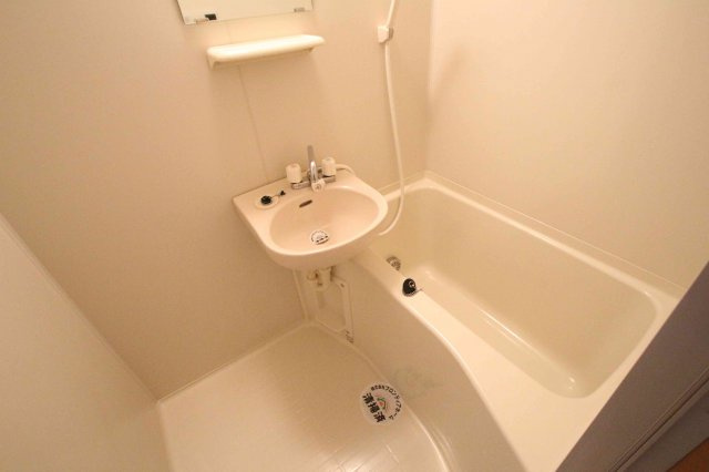 クレセントヴィラの浴室|参考イメージ写真。