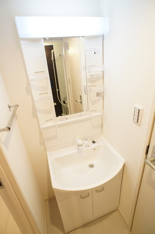 リブリ・Climb Heartの洗面所|脱衣スペースもあります