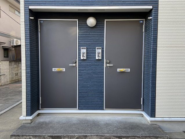 レオネクストプルートスの玄関|落ち着いた玄関です