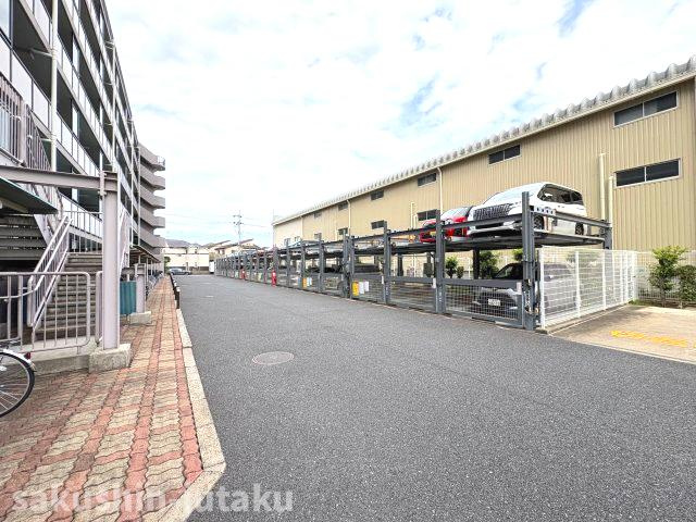 レックスハイツ八千代台の駐車場