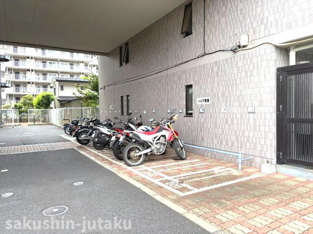 レックスハイツ八千代台の駐輪場|バイク専用置場