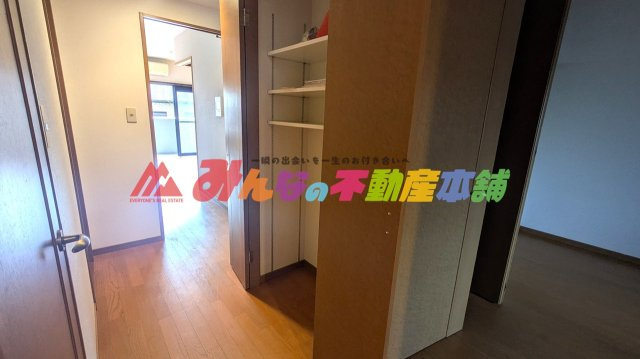 エバーライフネアシティ久留米弐番館の収納
