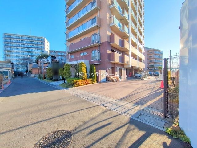 アンビシャスシティ春日部　中古マンションの外観