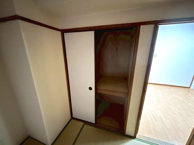 丸正ハイツの収納