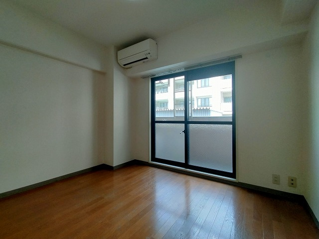 神戸市東灘区青木５丁目の賃貸マンションの居間・リビング|室内