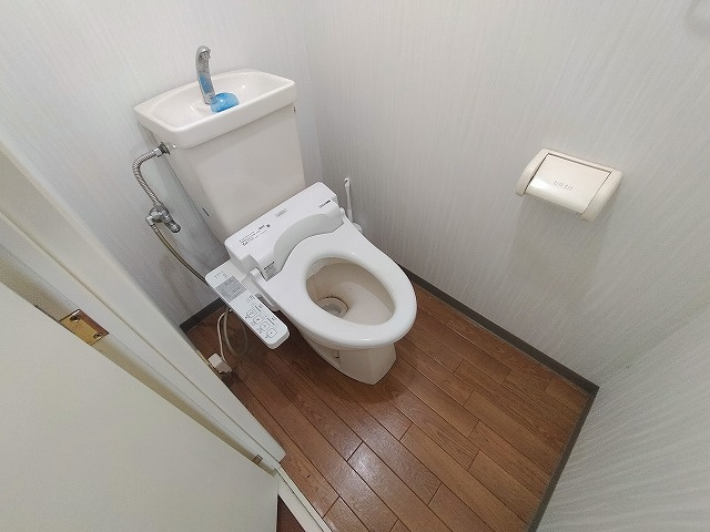 神戸市東灘区青木５丁目の賃貸マンションのトイレ|トイレ