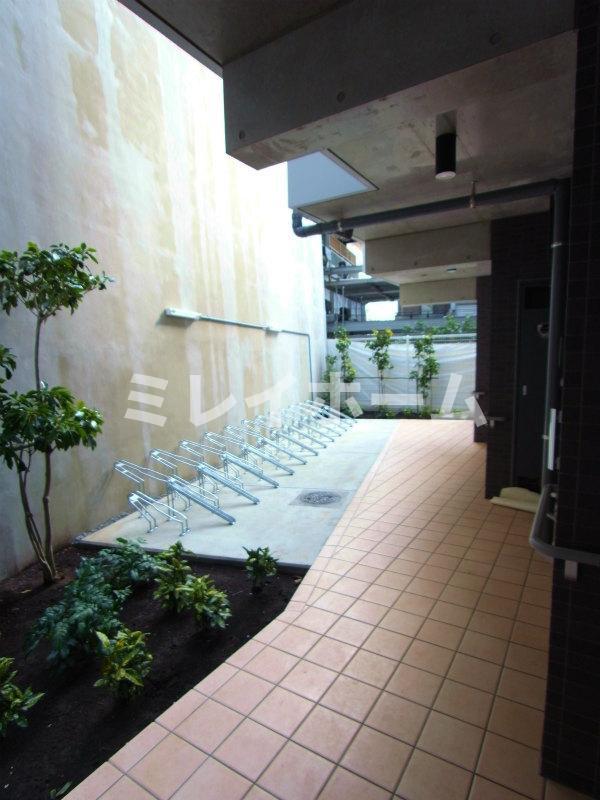 リブリ・K & W 上池台のロビー