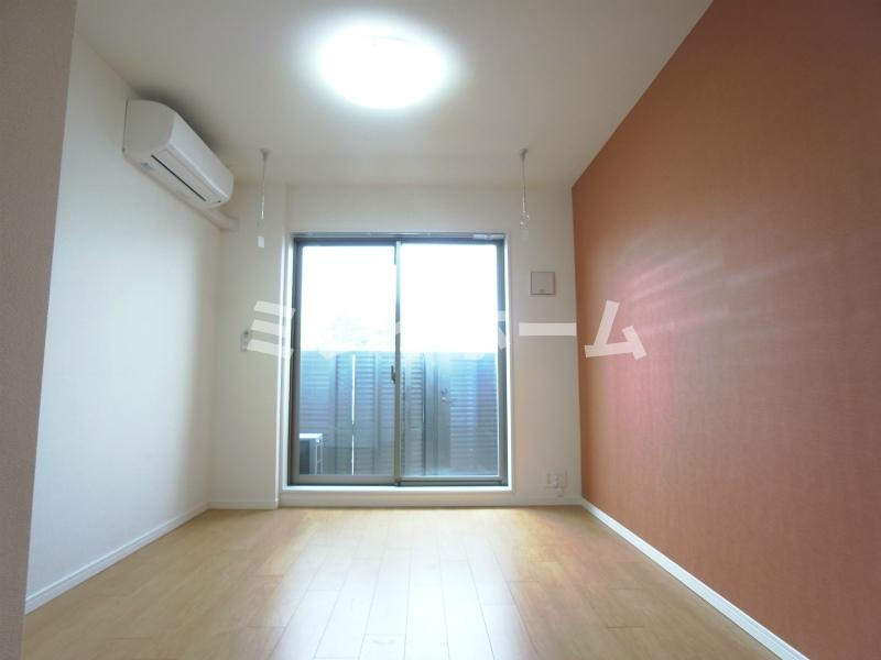 リブリ・K & W 上池台