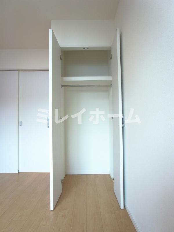 リブリ・K & W 上池台の収納