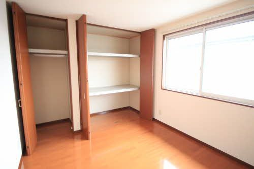 シャーメゾンさくら通り Ａの収納