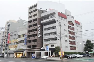 アソシアグロッツォ平尾駅前の外観