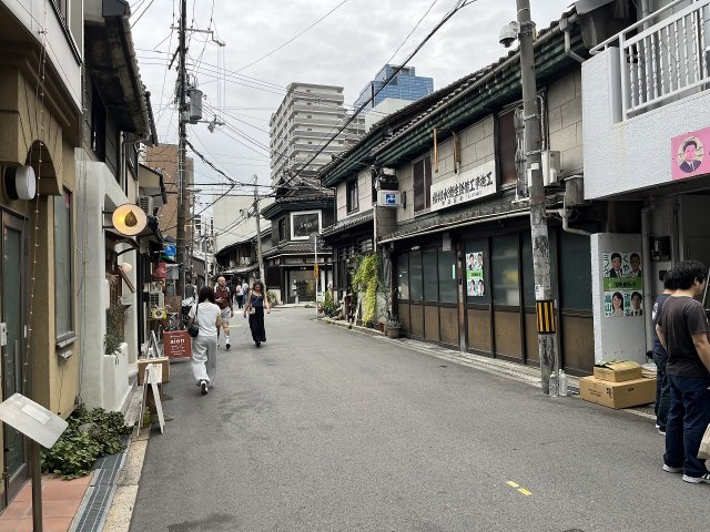 大阪市北区中崎西４丁目の店舗一部の周辺