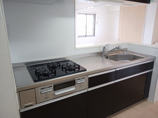 【キッチン】 | カシリ・エスポワール | キッチンでお料理をお楽しみください