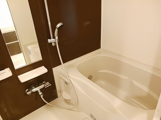 【浴室】 | カシリ・エスポワール | コンパクトで使いやすいお風呂です