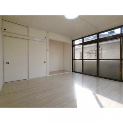 【居間・リビング】 | 大塚ハイツ2号棟 | おしゃれな居間です