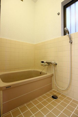 松が丘北町賃貸戸建ての浴室
