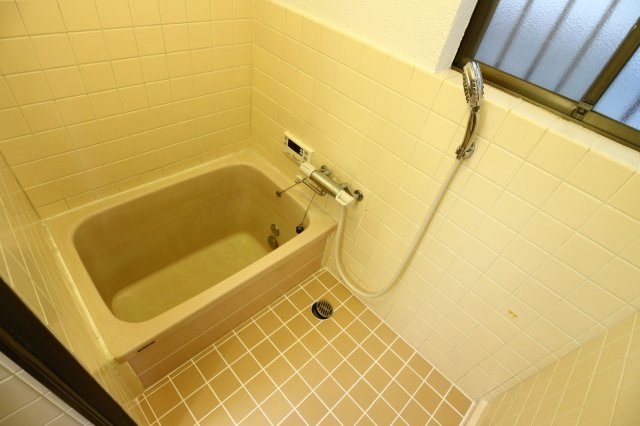 松が丘北町賃貸戸建ての浴室