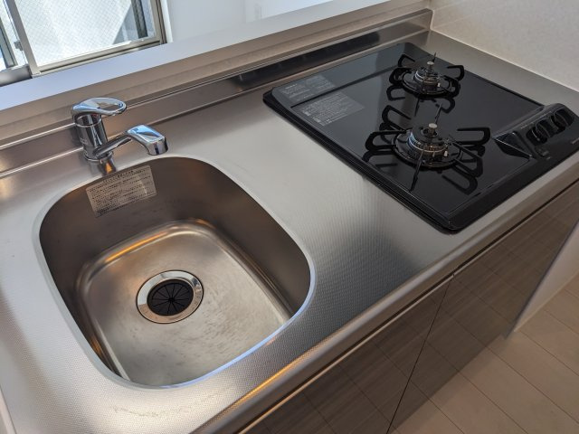 グルーブ神戸元町アリアのキッチン|モデル住戸901の室内写真です