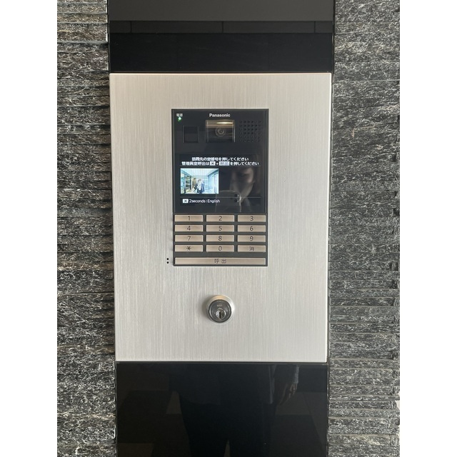 アドバンス三宮パルマのエントランス|建物の内部です