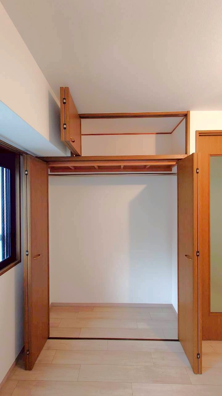 徒歩９分圏内に２沿線利用ＯＫ◆２０２５年９月リフォーム完了の美室◆シンフォニー桃山の収納|クローゼット