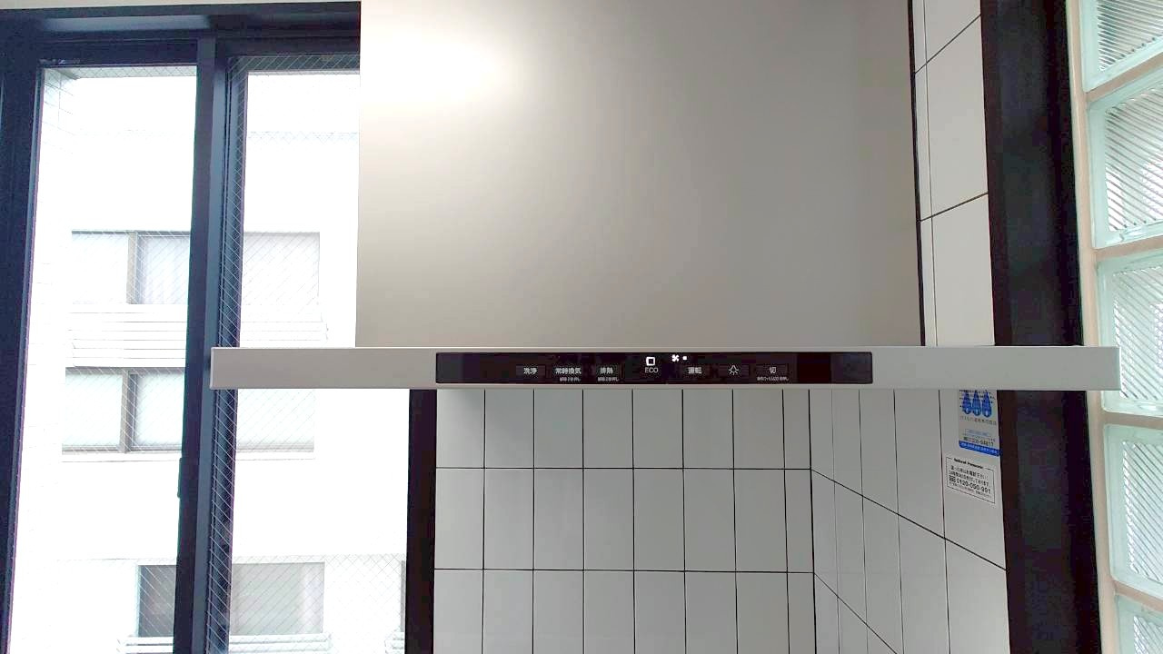 徒歩９分圏内に２沿線利用ＯＫ◆２０２５年９月リフォーム完了の美室◆シンフォニー桃山のキッチン|換気扇