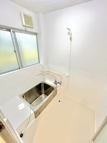 中嶋コーポの浴室